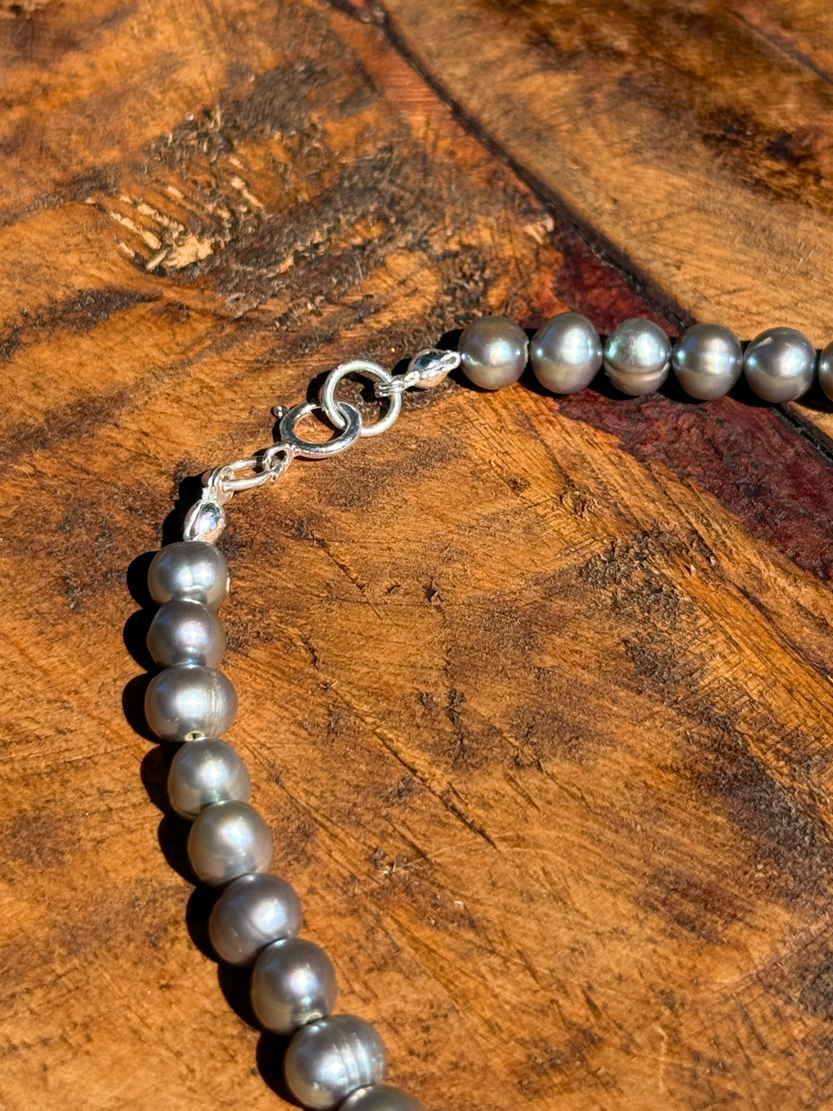 Grey Pearl & Fluorite Choker